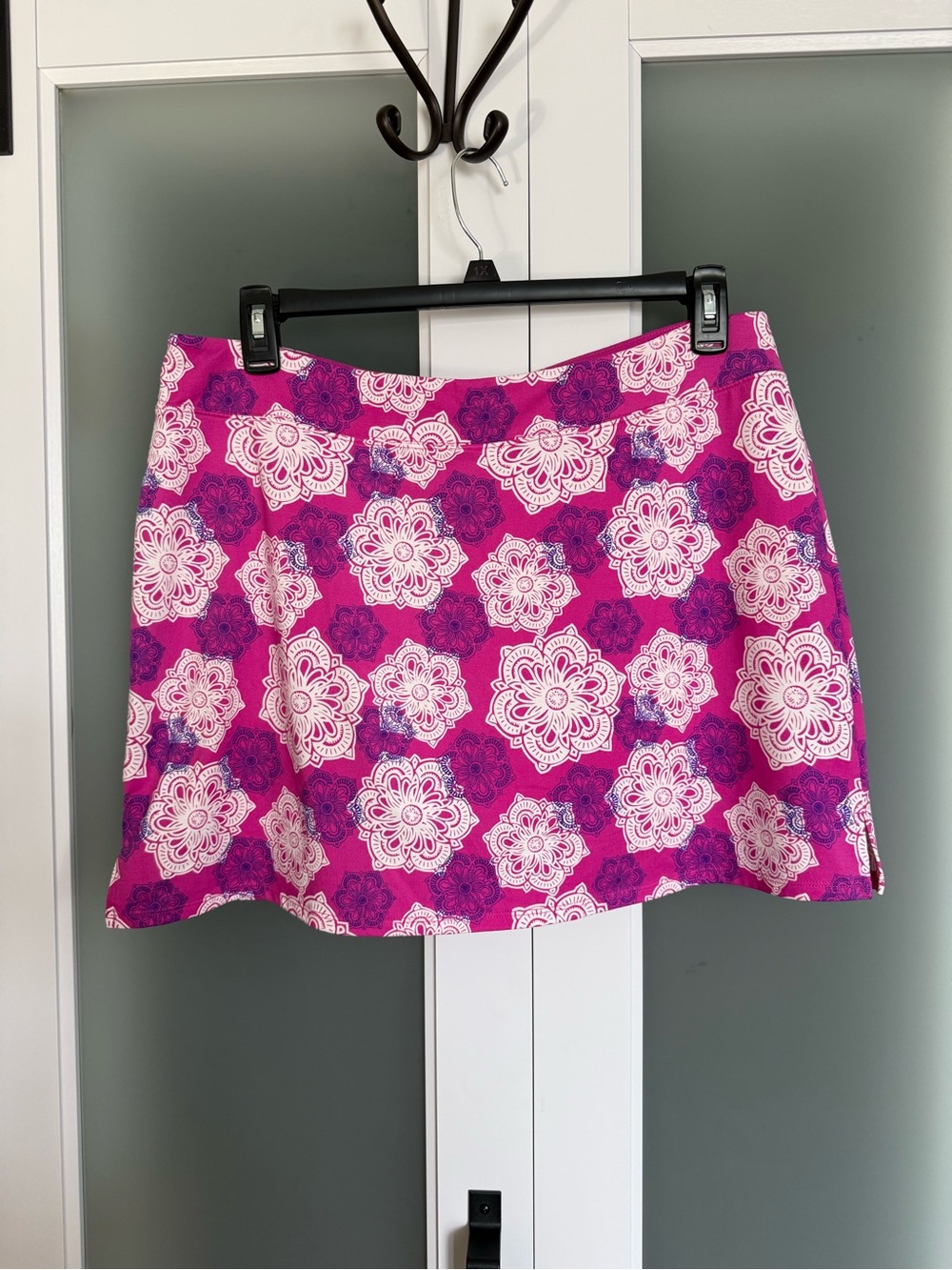 Tranquility by Colorado Clothing Pink Floral Athletic Skort